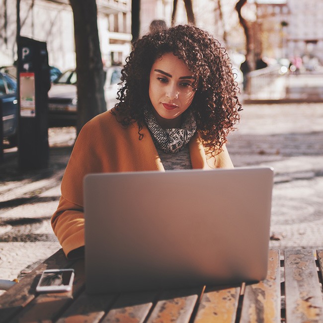 alumna laptop