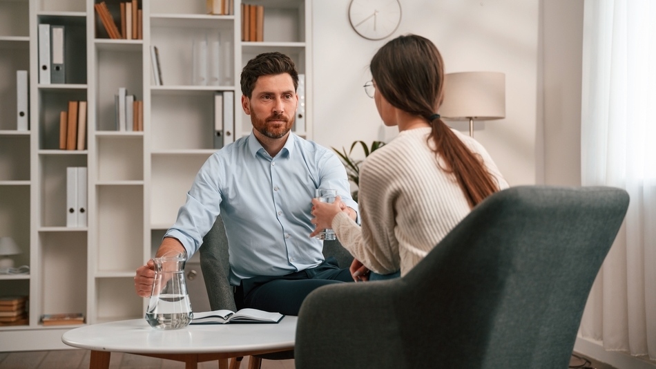 Psicoterapeuta con un cliente