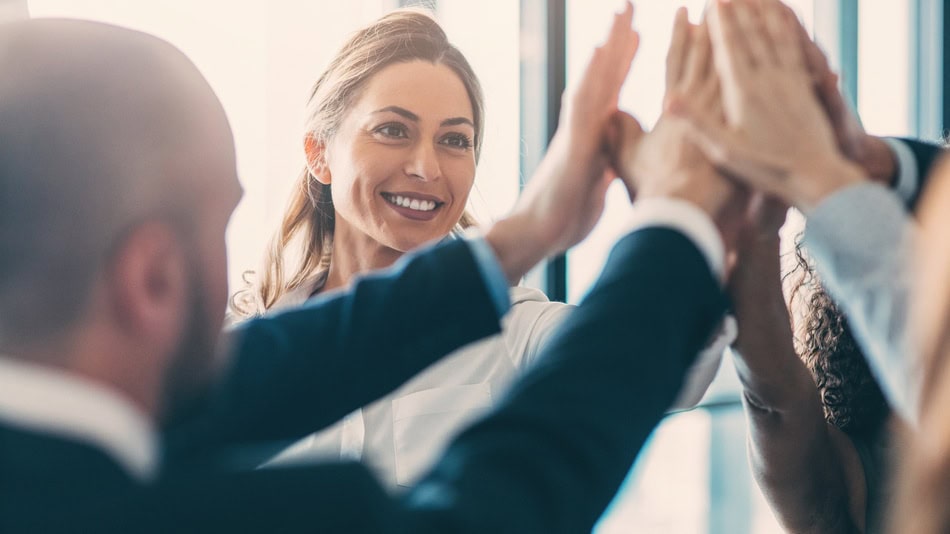 Los valores éticos son principios de conducta que guían a los seres humanos a vivir en armonía