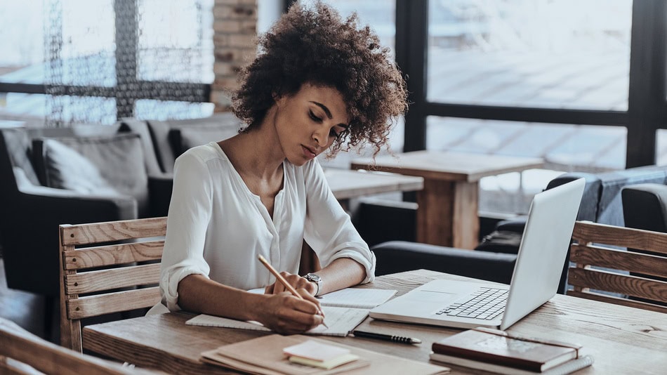 La escritura creativa se ha convertido en un recurso necesario para enriquecer cualquier tipo de texto