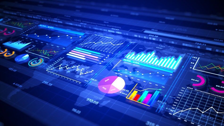 El analista de datos utiliza herramientas como Power BI o Tableau