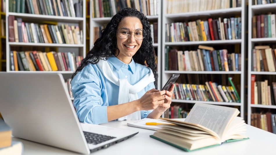 Estudiar una maestría en España es una opción cada vez más accesible para peruanos