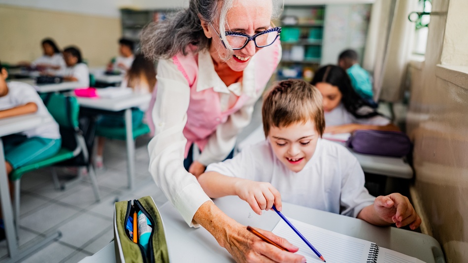 Para hallar diferencias notorias entre Educación Especial e Inclusiva, es necesario remontarnos a la primera mitad del siglo XX