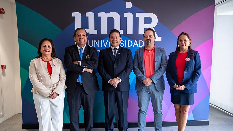 Delegación del Colegio de Ingenieros del Perú- Consejo Departamental de Lima, junto con representantes de PROEDUCA-UNIR.