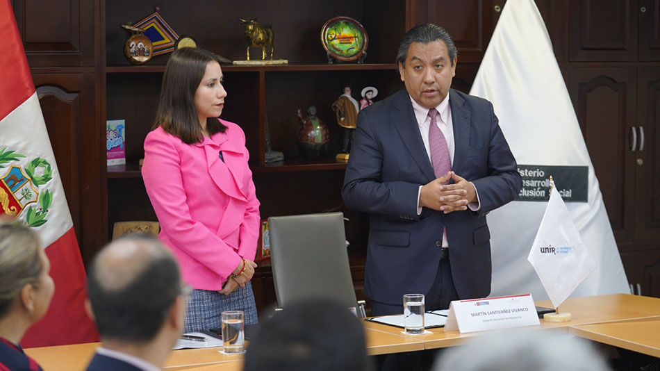 Martín Santivañez dirigió unas palabras a los presentes en el acto de firma del convenio.