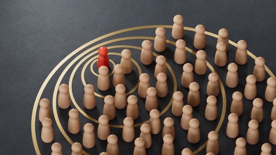 El liderazgo de servicio se puede llevar a la práctica de múltiples formas