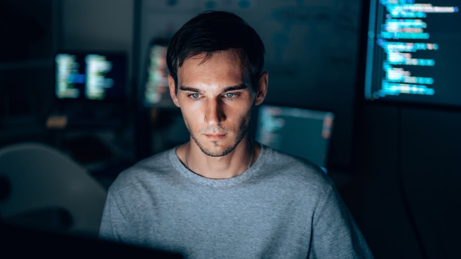 Una máquina de vectores de soporte (o máquina de soporte de vectores, SVM por sus siglas en inglés Support-Vector Machine) es un modelo de machine learning