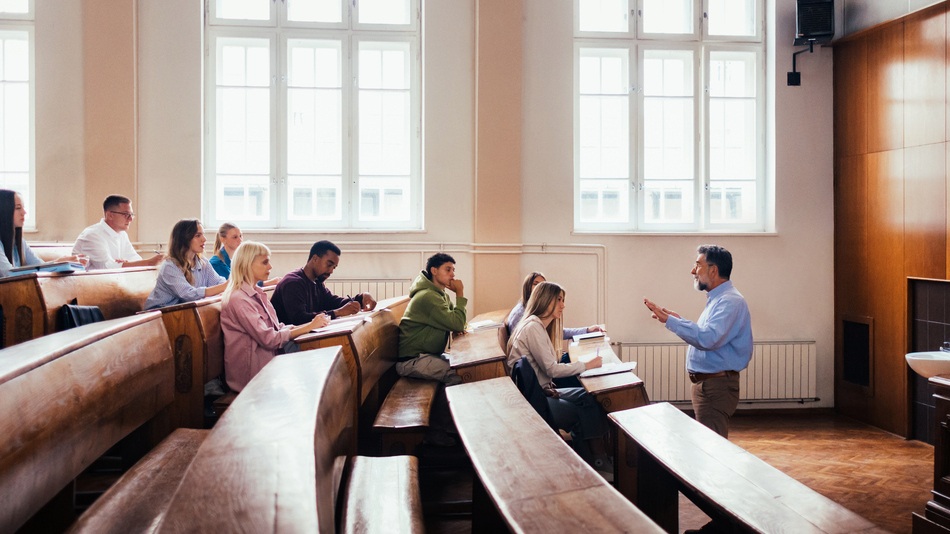 Si quieres ser profesor universitario en pregrado, necesitas mínimo una maestría