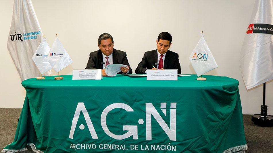 El acto protocolar de firma se llevó a cabo en la sede de AGN en Lima.