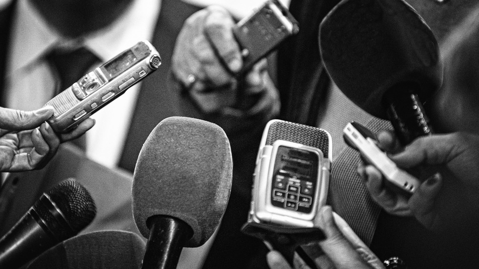 El periodismo pol&iacute;tico tiene una funci&oacute;n muy relevante en una sociedad democr&aacute;tica