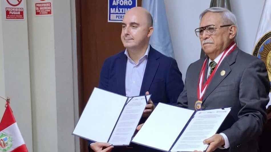 UNIR y ADOFAIP fortalecen su alianza.