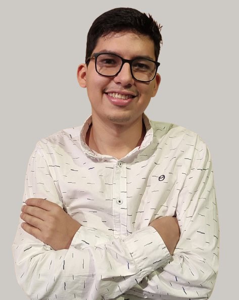 Alberto Alexander Robles Loaiza, Experto asociado