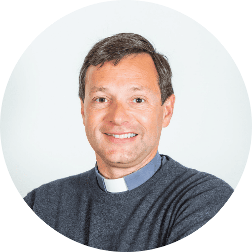 Andrés García Serrano, Experto asociado