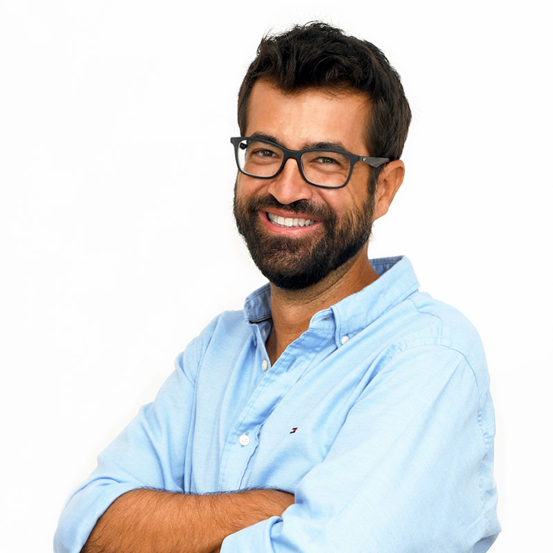 César Poyatos Dorado, Experto asociado