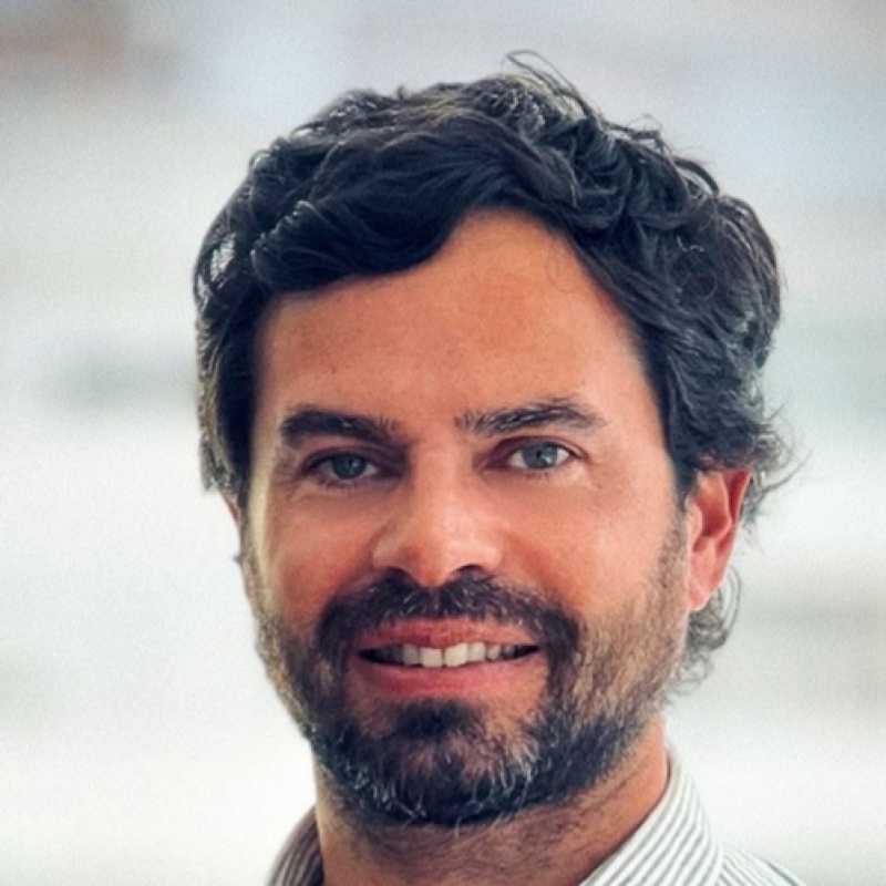 Fernando Camacho Padilla, Experto Asociado