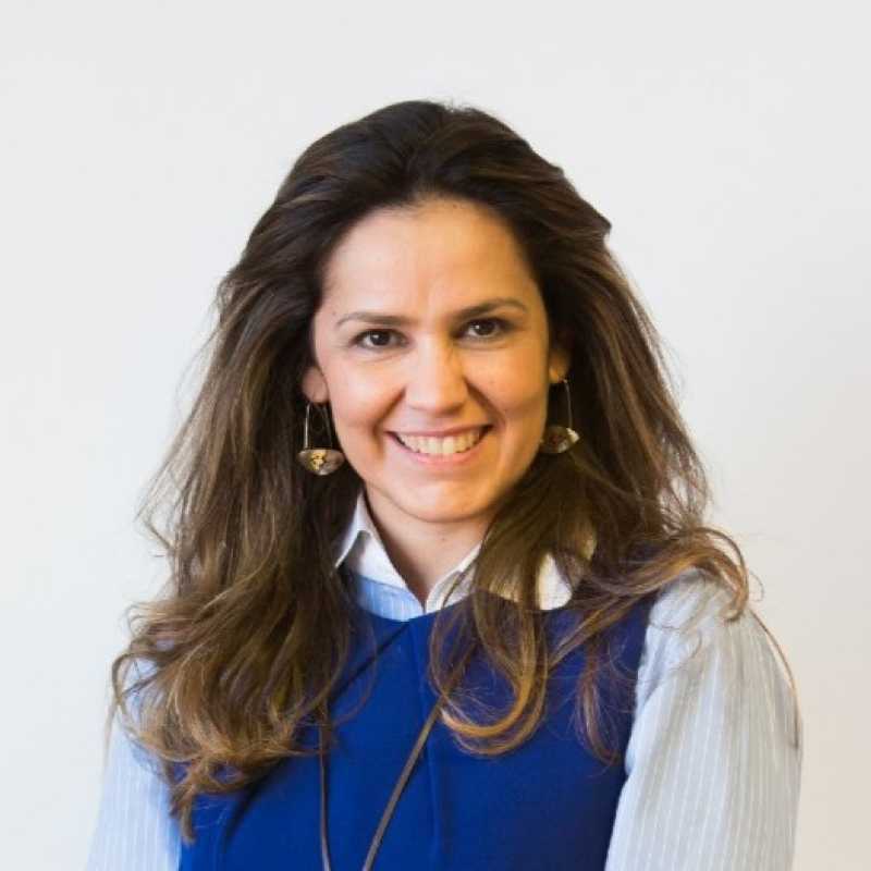 Mariela Ruth Gómez Ponce, Experto asociado