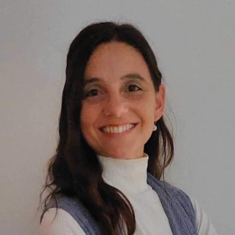 Nadia Alasino, Experta asociada