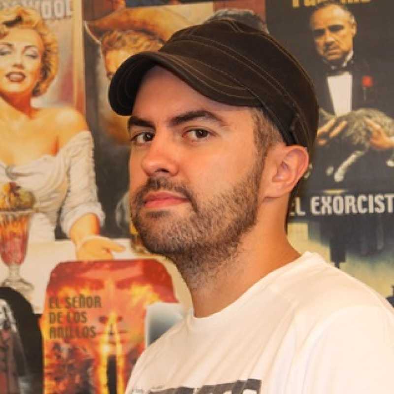 Roberto Alfaro, Experto asociado