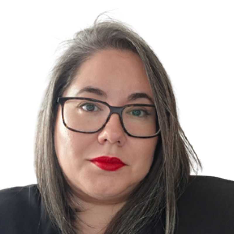 Tatiana Fernández Llanes, Experta asociada