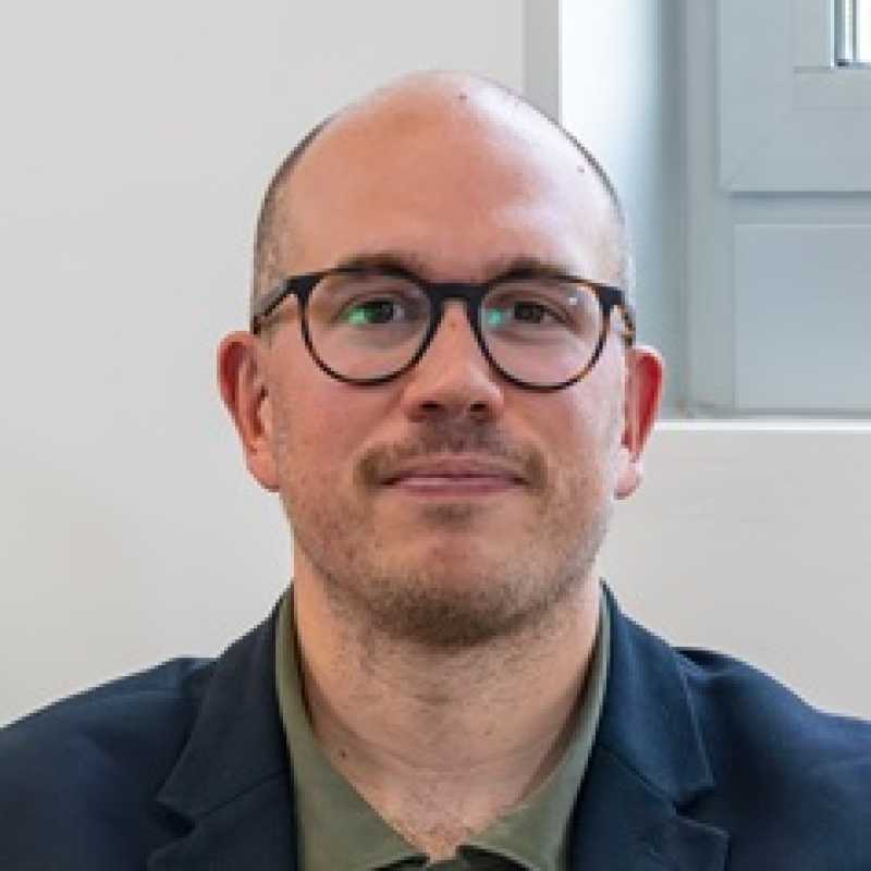 Xavier Trallero Guillot, Experto asociado